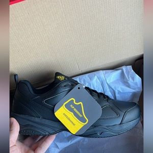 Brand new in box New Balance mens work shoes